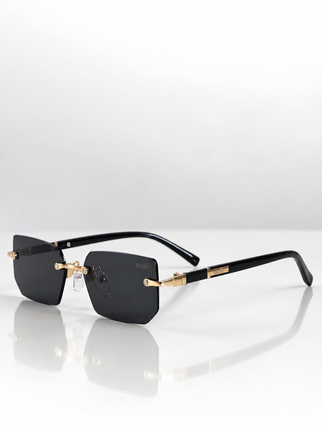 MONROE - Black Noir