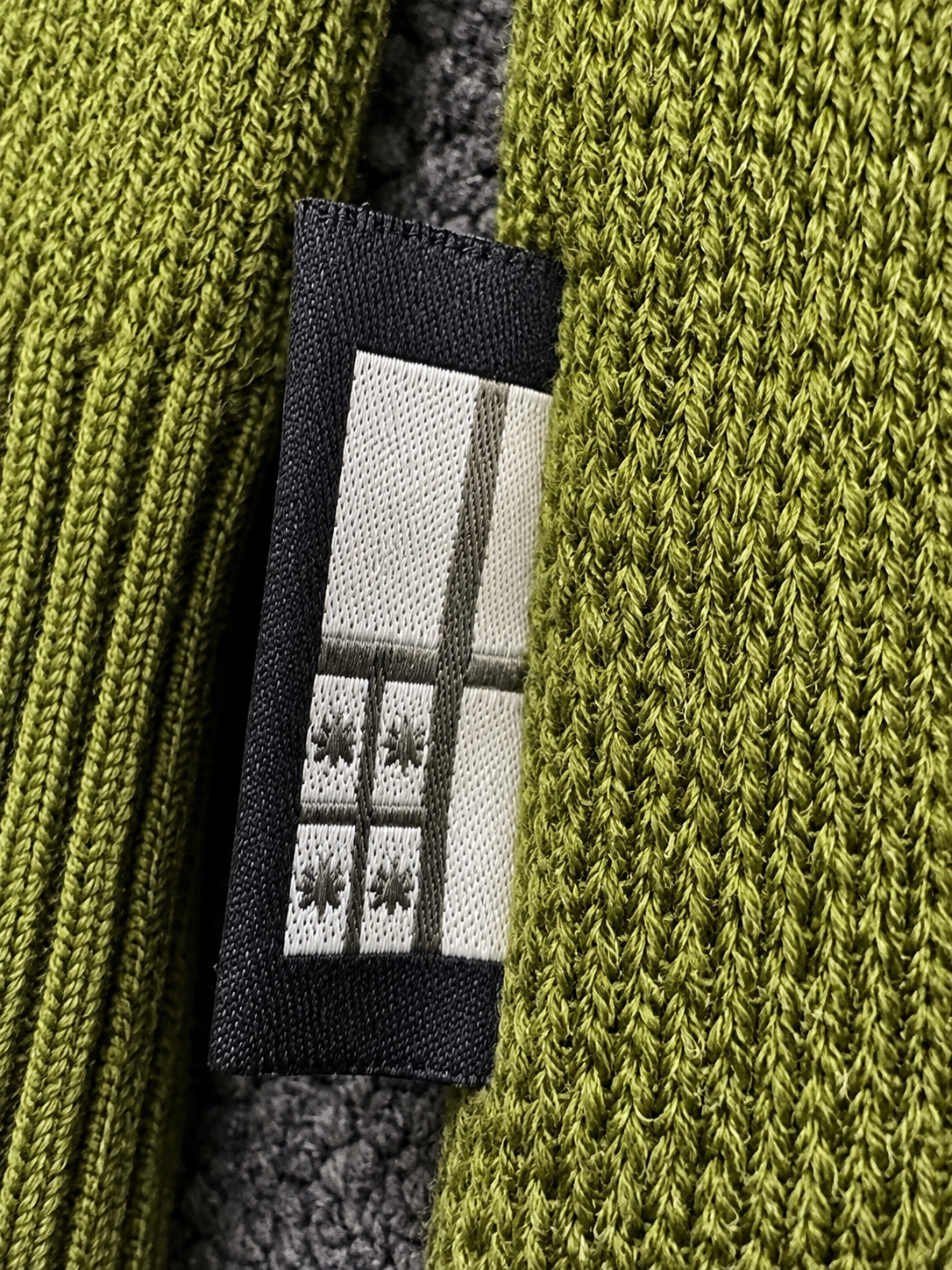 1835 Knitted Crew Neck (Olive)