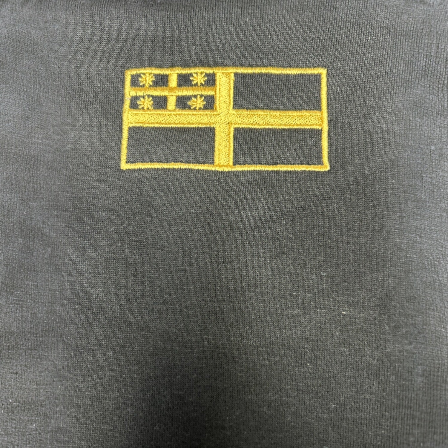 1835 Crewneck Black and Gold