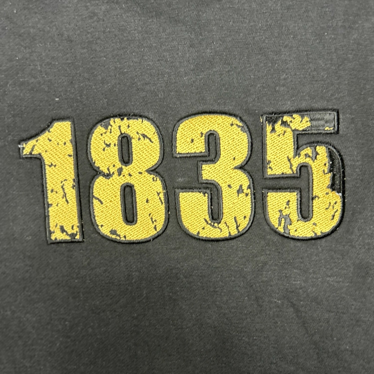 1835 Crewneck Black and Gold