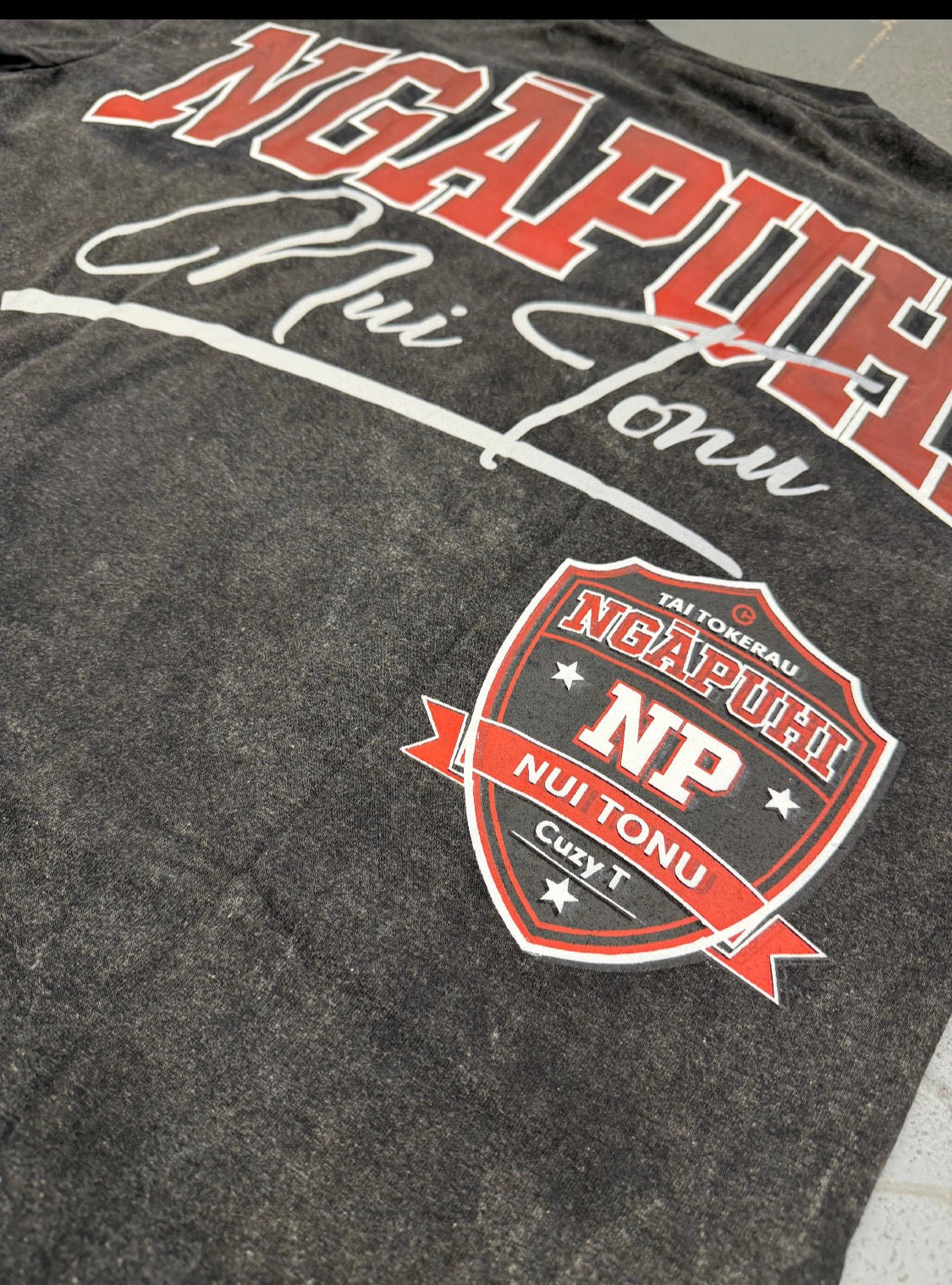 Ngāpuhi Tribal Acid Wash Oversized Tee – Māori Streetwear | Cuzy T