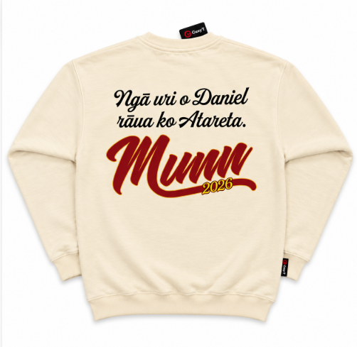 Ngati Manu Crew neck ( beige )